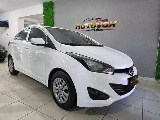 HYUNDAI HB20S 1.6 COMFORT PLUS 16V FLEX 4P MANUAL HYUNDAI HB20S 1.6 COMFORT PLUS 16V FLEX 4P MANUAL